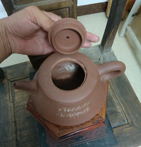 古玩陶瓷1983年紫砂壺拍賣,當前價格500元