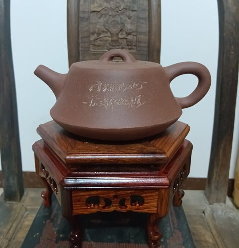 古玩陶瓷1983年紫砂壺拍賣,當前價格500元