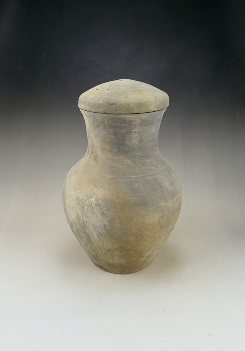 古玩陶瓷漢.灰陶漢壺(館藏級)拍賣,當前價格229元