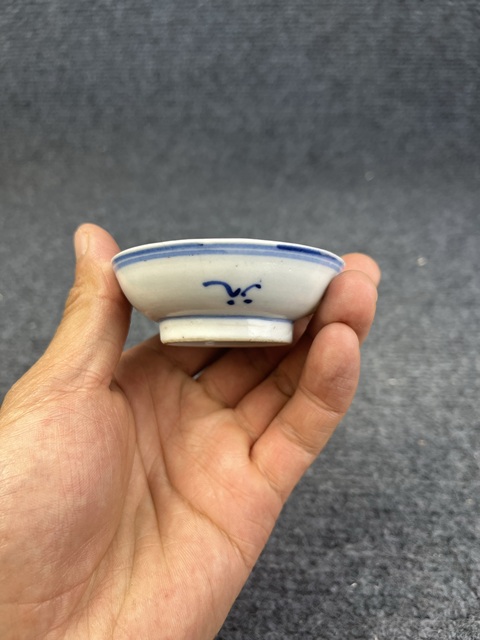 古玩陶瓷青花西番蓮煙碟拍賣,當前價格299元