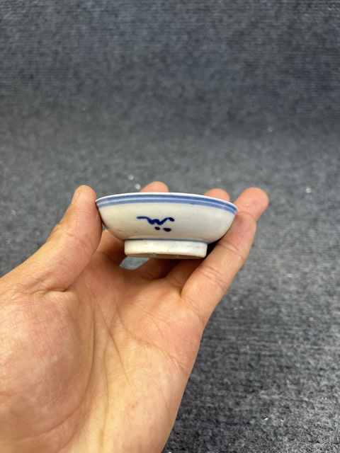古玩陶瓷青花西番蓮煙碟拍賣,當前價格299元
