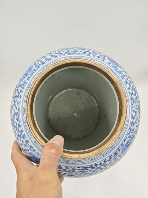古玩陶瓷青花纏枝喜字紋將軍罐拍賣，當(dāng)前價(jià)格12000元