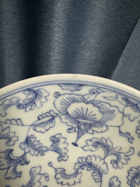 古玩陶瓷青花淡描花卉紋盤拍賣，當(dāng)前價(jià)格2800元