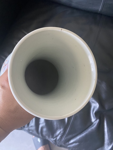 古玩陶瓷民國 竹嘯山房款粉彩人物紋瓶真品鑒賞圖