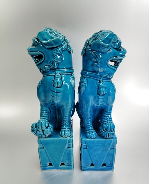 古玩陶瓷孔雀藍(lán)釉獅子擺件拍賣(mài)，當(dāng)前價(jià)格999元
