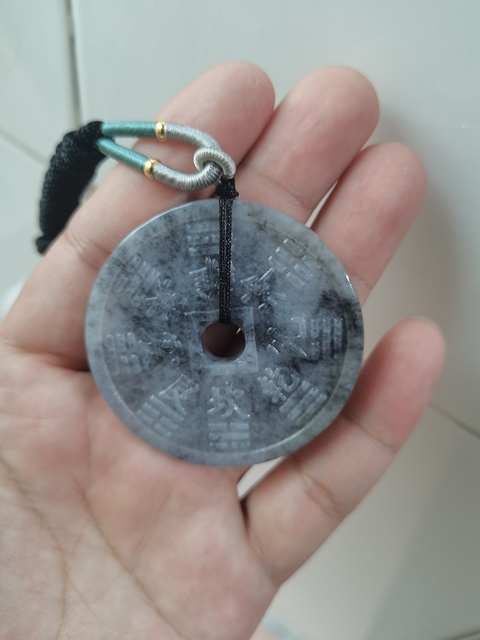 古玩玉器天然翡翠A貨掛件，雕山鬼花錢拍賣，當前價格388元