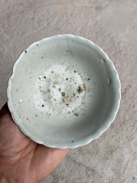古玩陶瓷樞府卵白釉花口碗拍賣,當(dāng)前價(jià)格388元