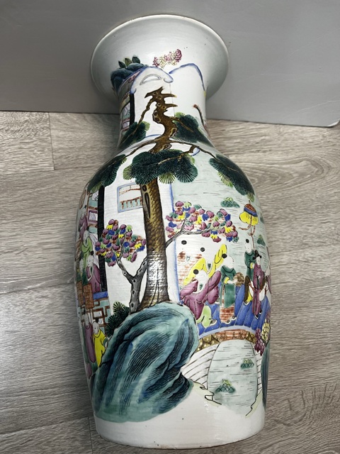 古玩陶瓷百子鬧春撇口瓶拍賣，當前價格35000元