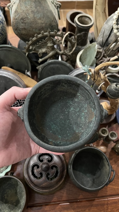 古玩雜項清末民初·銅獅耳香爐真品鑒賞圖