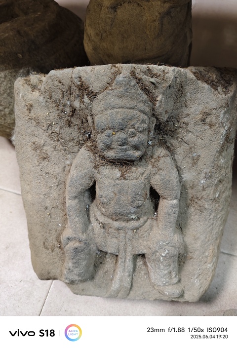 古玩雜項石雕人像真品鑒賞圖