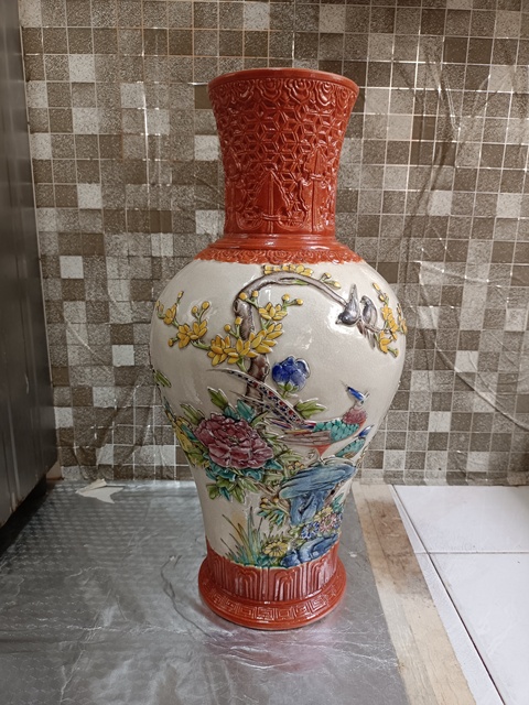 古玩陶瓷粉彩雕瓷瓶拍賣,當前價格5800元