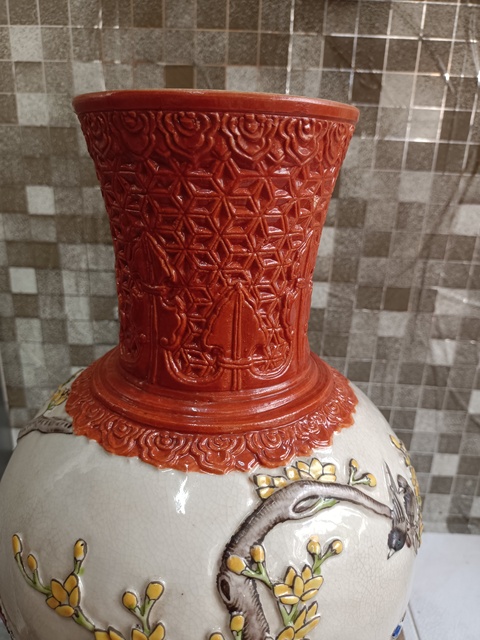 古玩陶瓷粉彩雕瓷瓶拍賣,當前價格5800元