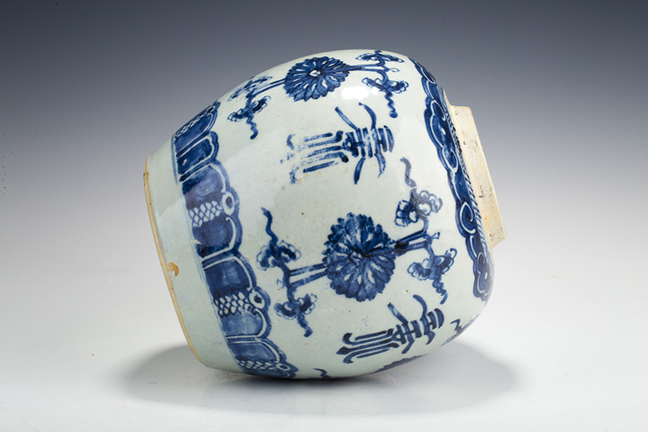 古玩陶瓷清早·青花花間壽字紋罐真品鑒賞圖