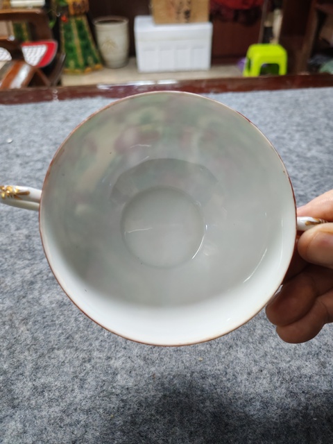 古玩陶瓷人物紋廣彩杯拍賣(mài),當(dāng)前價(jià)格850元