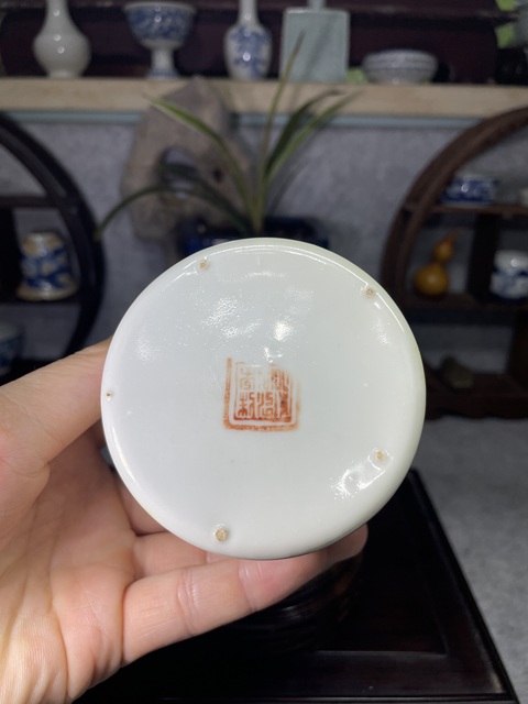 古玩陶瓷淺絳彩人物詩文蓋缸真品鑒賞圖