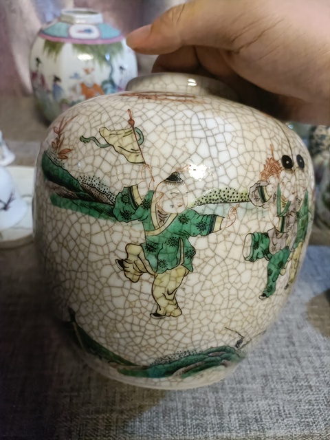 古玩陶瓷晚清哥釉五彩三娘教子圖罐拍賣，當前價格5888元