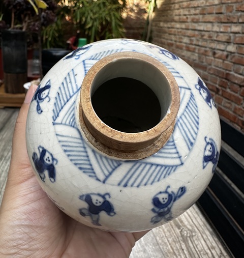 古玩陶瓷晚清青花百子圖煨瓷罐拍賣，當前價格4800元