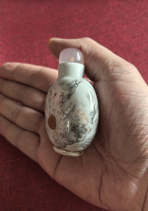 古玩陶瓷道光墨彩礬紅人物故事紋鼻煙壺拍賣，當前價格11888元