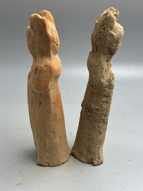 古玩陶瓷兩個小丫鬟真品鑒賞圖