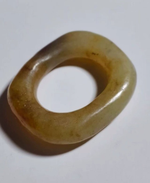 古玩玉器和田玉環(huán)真品鑒賞圖