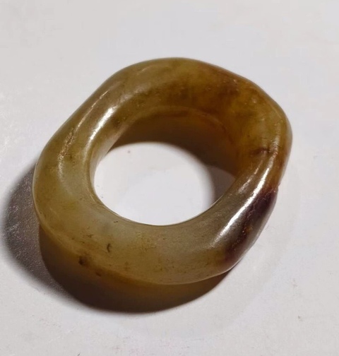 古玩玉器和田玉環(huán)真品鑒賞圖