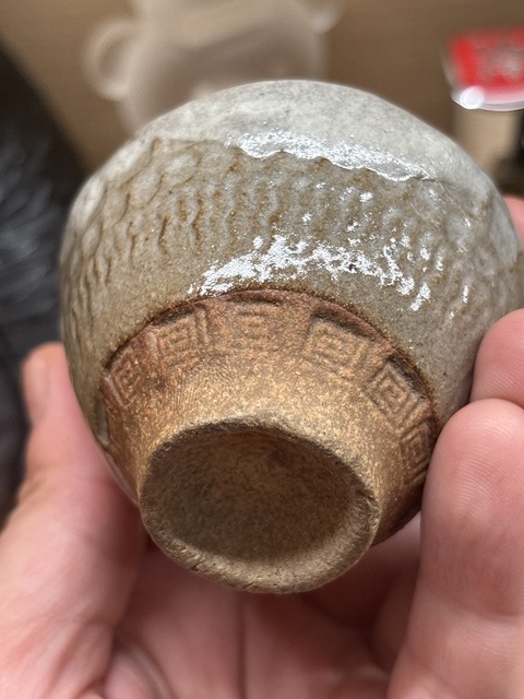 古玩陶瓷日本明治青釉杯真品鑒賞圖