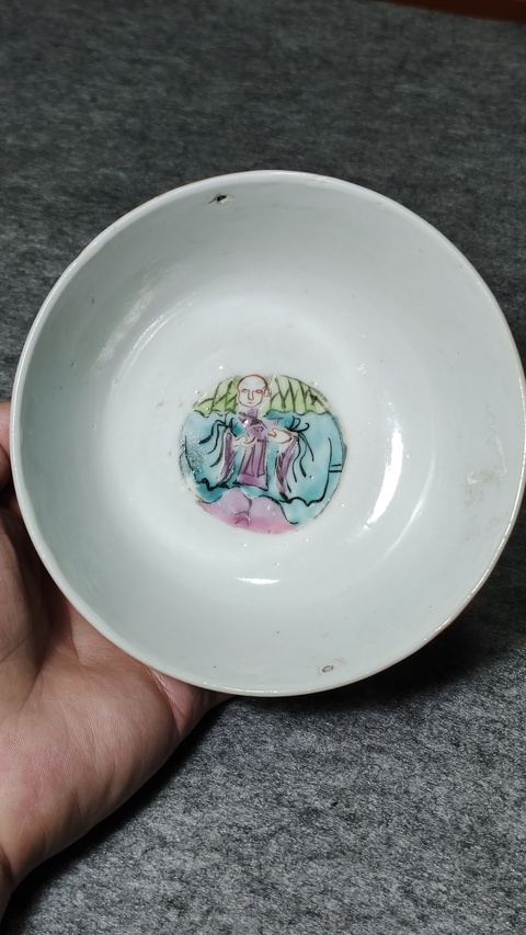 古玩陶瓷粉彩百子圖茶碗真品鑒賞圖