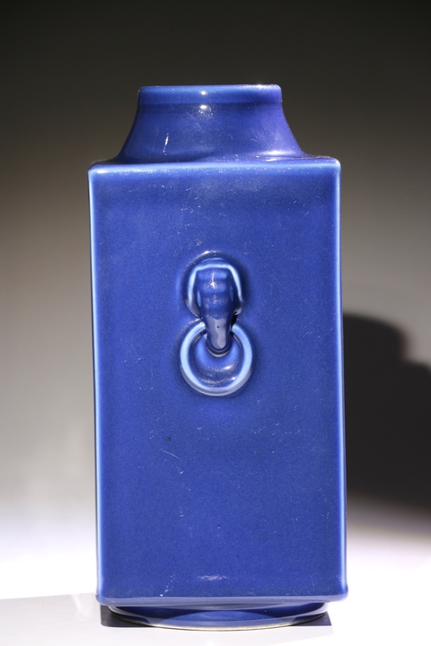 古玩陶瓷霽藍(lán)釉琮式瓶真品鑒賞圖