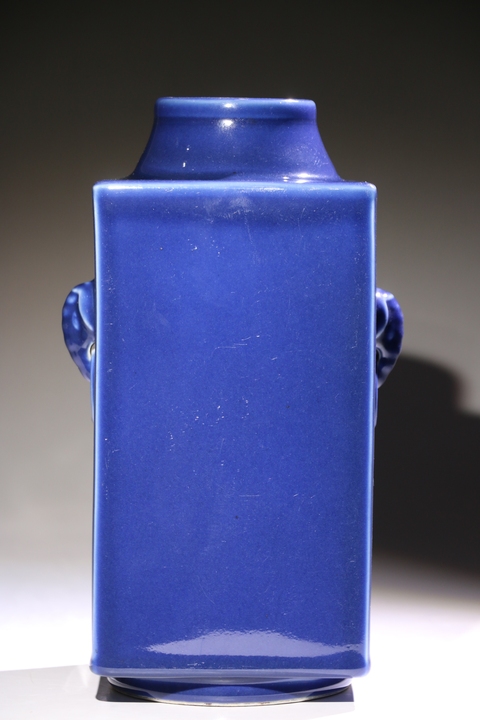 古玩陶瓷霽藍(lán)釉琮式瓶真品鑒賞圖