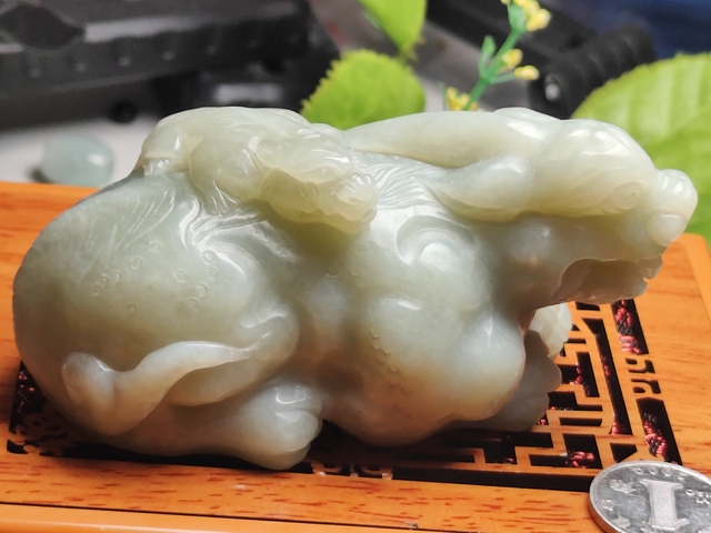 古玩玉器天然和田玉瑞獸題材把件擺件(帶和田玉鑒定證書)拍賣,當前價格1200元