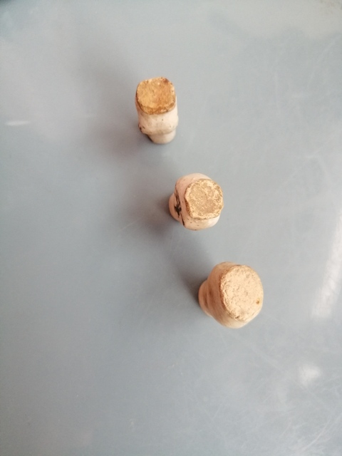 古玩陶瓷清代小瓶拍賣(mài)，當(dāng)前價(jià)格999元