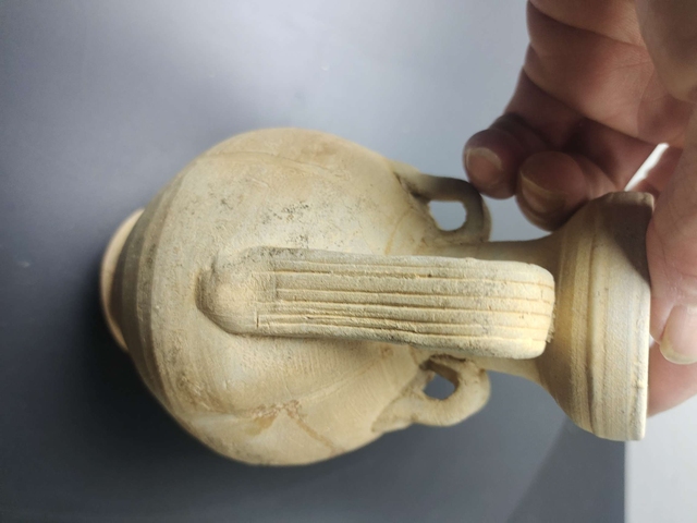 古玩陶瓷北宋青白釉盤(pán)口瓜棱執(zhí)壺拍賣(mài)，當(dāng)前價(jià)格880元