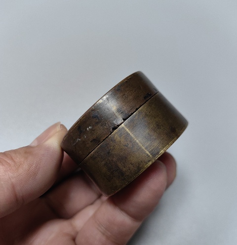 古玩銅器墨盒拍賣(mài),當(dāng)前價(jià)格1500元