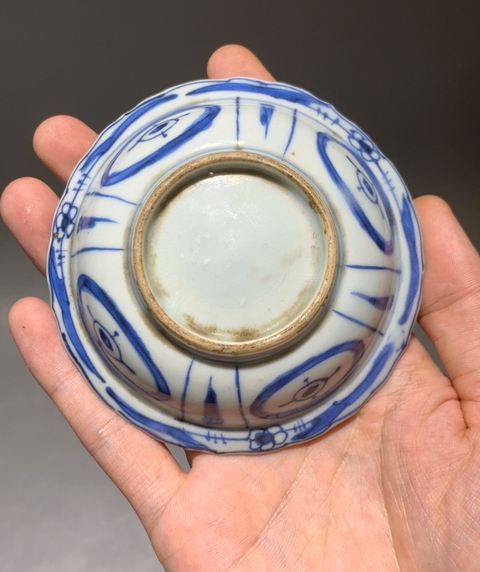 古玩陶瓷青花盤真品鑒賞圖