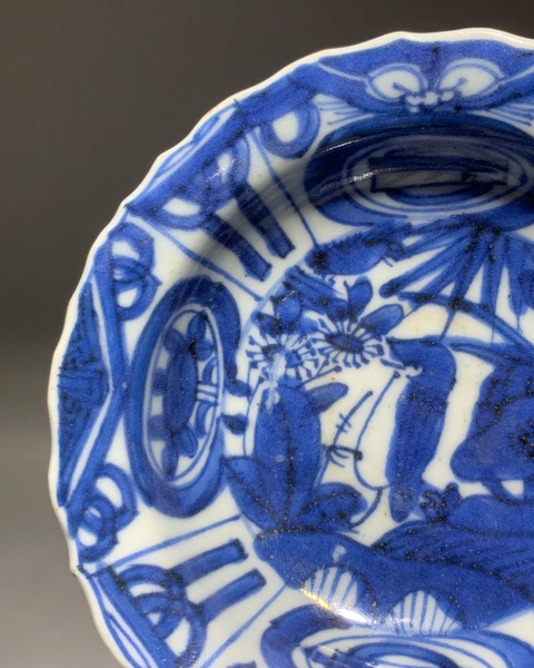 古玩陶瓷青花盤真品鑒賞圖