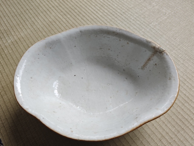 古玩陶瓷清.粉彩皮球花紋海棠貢碗拍賣，當(dāng)前價(jià)格988元