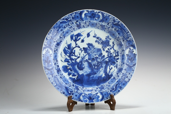 古玩陶瓷康熙·青花錦雞牡丹紋大盤真品鑒賞圖