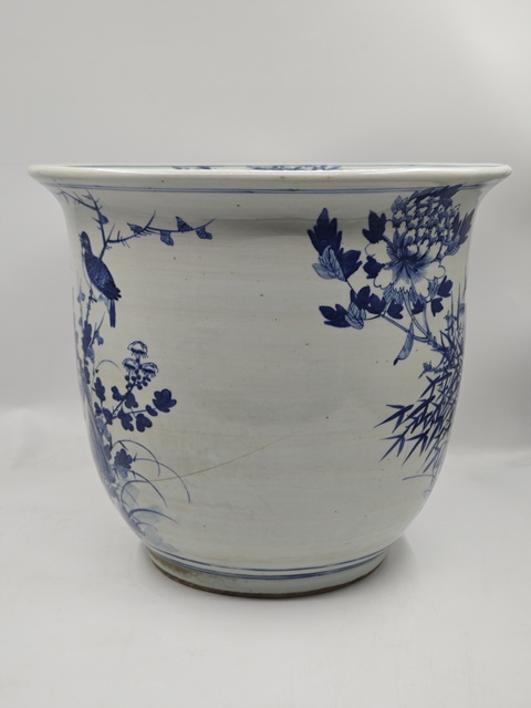 古玩陶瓷青花花鳥花卉紋花盆拍賣，當前價格9000元