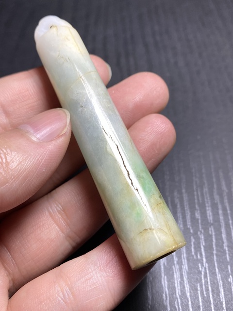 古玩玉器(放漏)清代翡翠雕“素紋翎管”拍賣,當前價格6500元