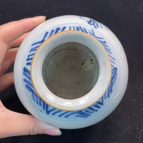 古玩陶瓷清乾隆山水紋青花罐拍賣，當(dāng)前價格700元