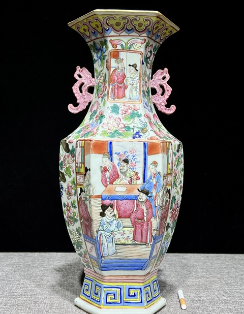 古玩陶瓷咸豐細(xì)路粉彩大瓶真品鑒賞圖