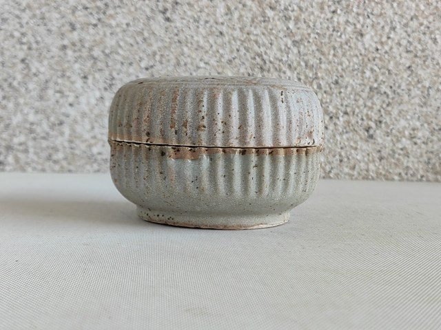 古玩陶瓷青白釉粉盒真品鑒賞圖