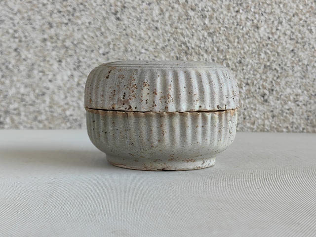 古玩陶瓷青白釉粉盒真品鑒賞圖