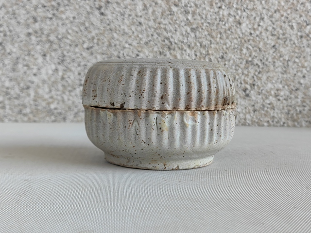 古玩陶瓷青白釉粉盒真品鑒賞圖
