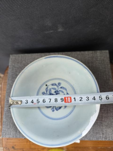 古玩陶瓷花卉紋青花碗真品鑒賞圖