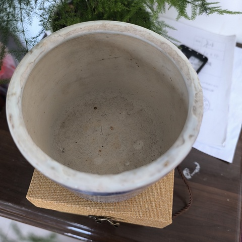 古玩陶瓷青花纏枝花卉紋三足爐真品鑒賞圖