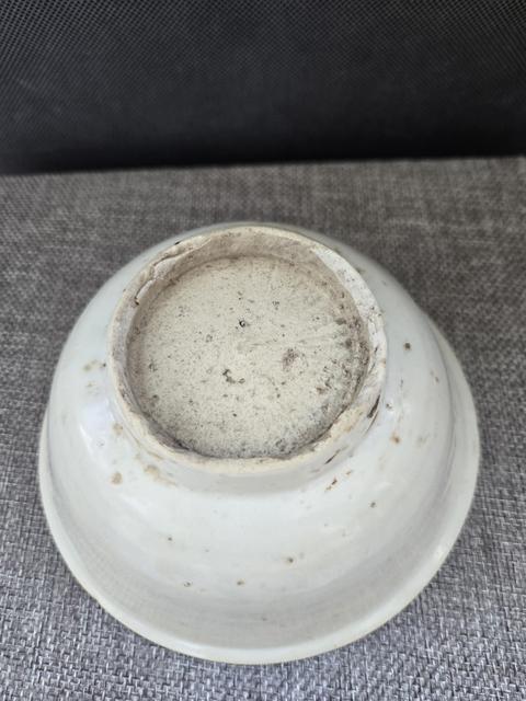 古玩陶瓷明中白釉碗真品鑒賞圖