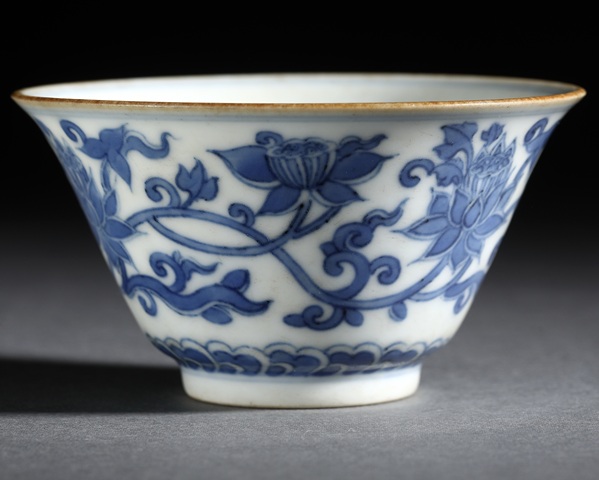 古玩陶瓷青花碗真品鑒賞圖