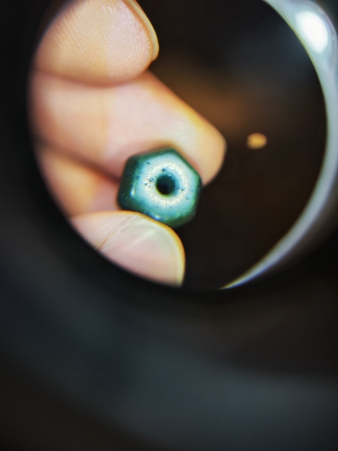 古玩玉器雞肝瑪瑙珠真品鑒賞圖