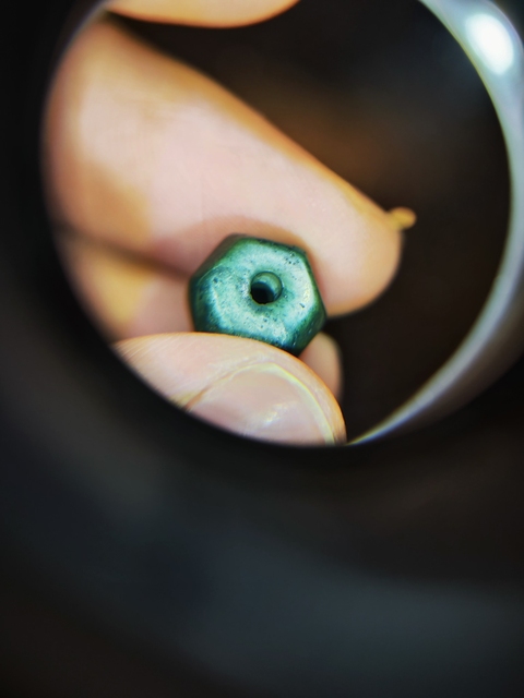古玩玉器雞肝瑪瑙珠真品鑒賞圖